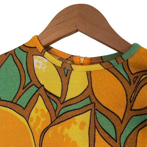 Vintage Women's  1960s crewneck long sleeve knit back zip USA made shirt- 36 - Picture 6 of 8